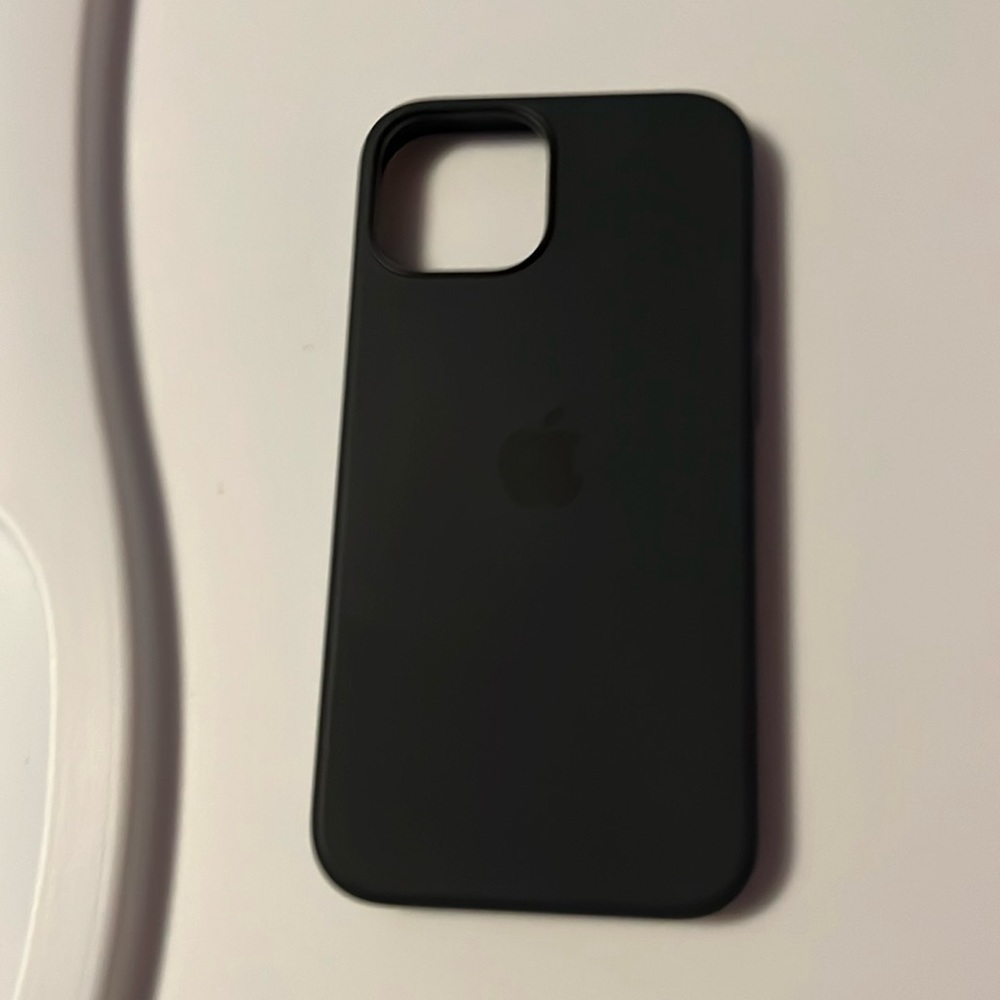 iPhone 13 mini Apple Official Silicone Case in Midnight